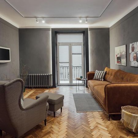 Apartment On Hnatiuka With Parking Lviv Exteriör bild