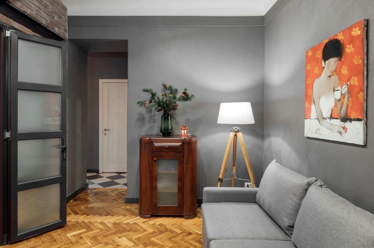 Apartment On Hnatiuka With Parking Lviv Exteriör bild